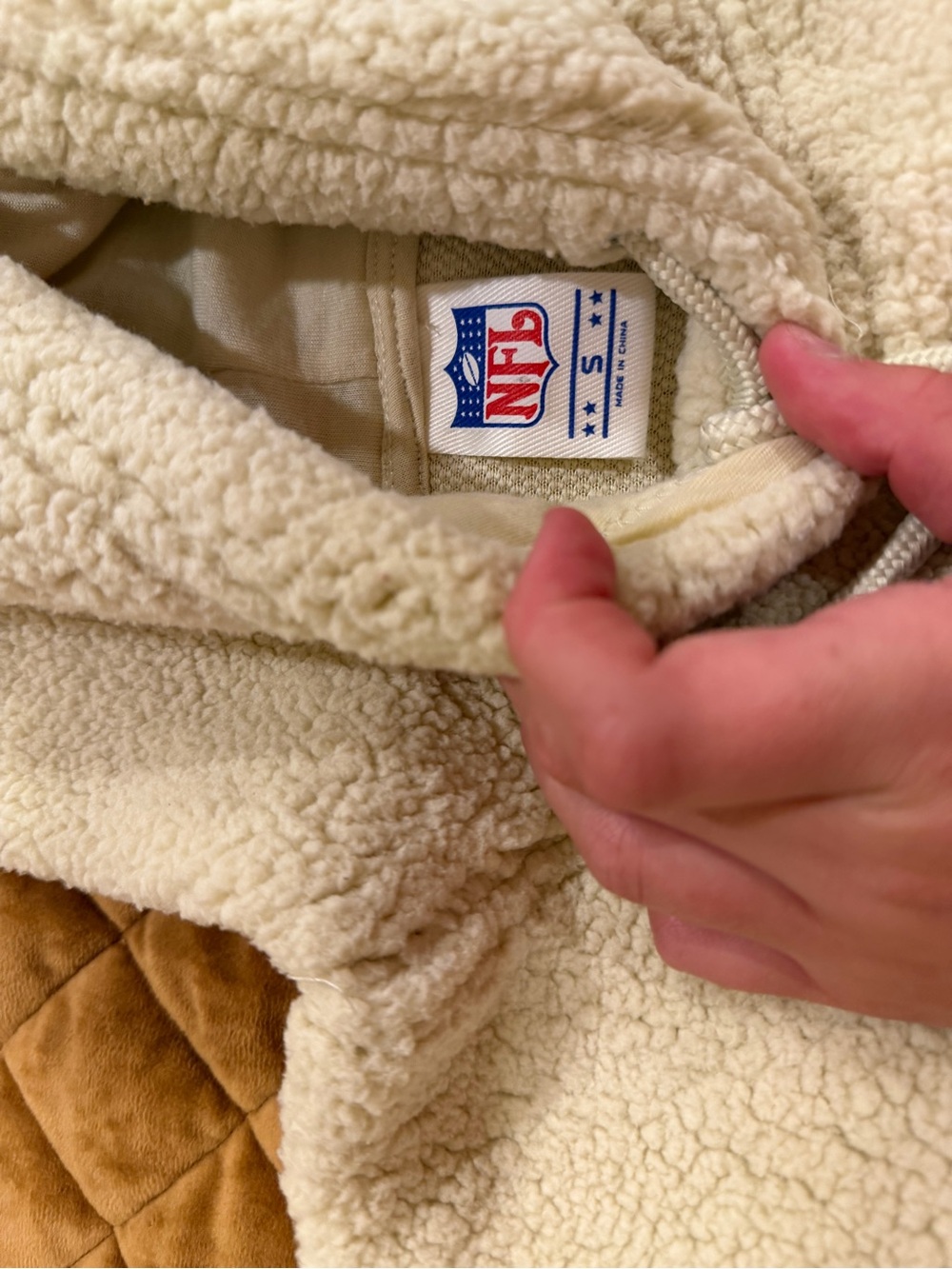 NFL Detroit Lions Cream Sherpa Hoodie with Blue Logo - Picture 2 of 3